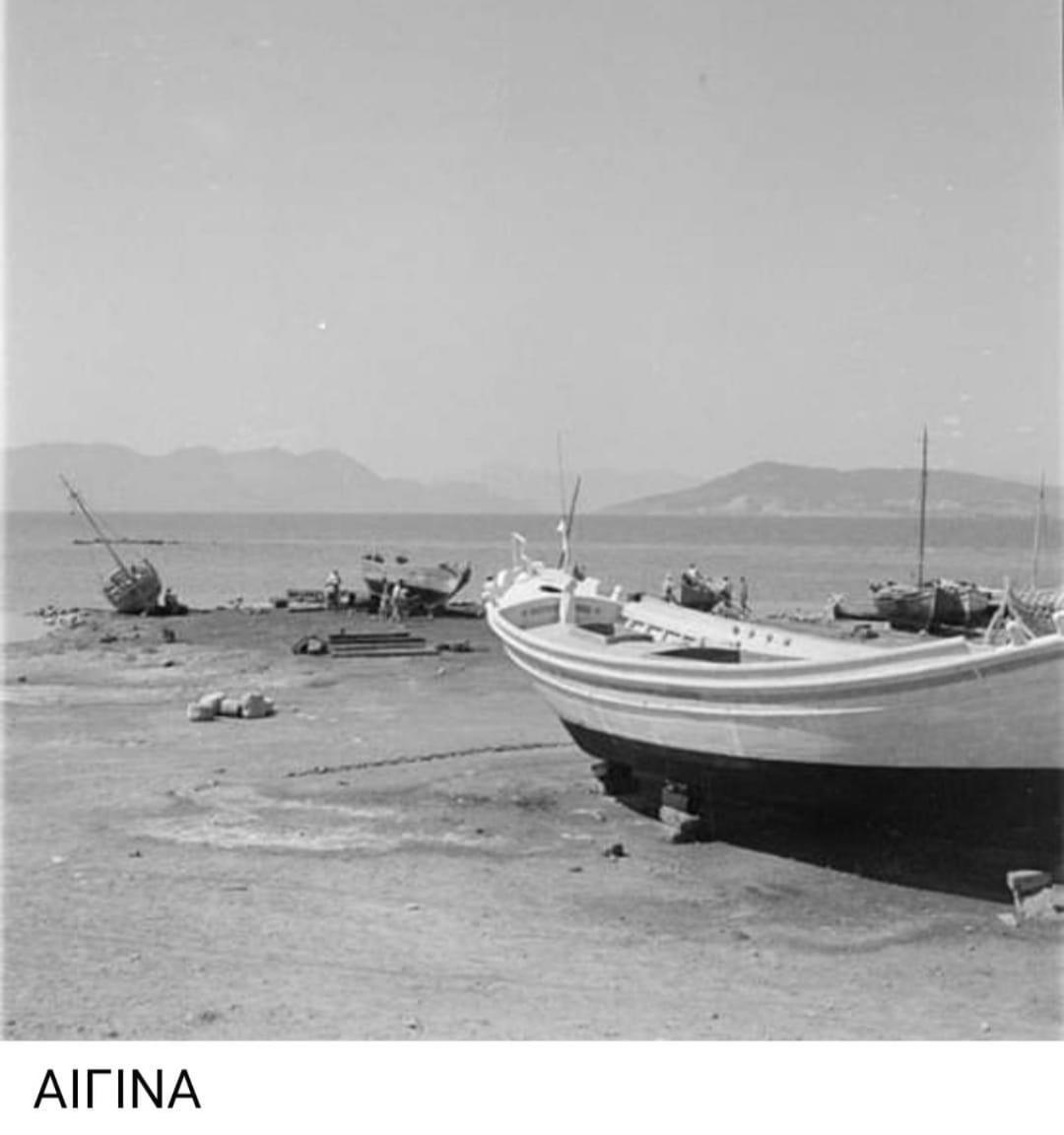 Central Suites Aegina 1 ภายนอก รูปภาพ
